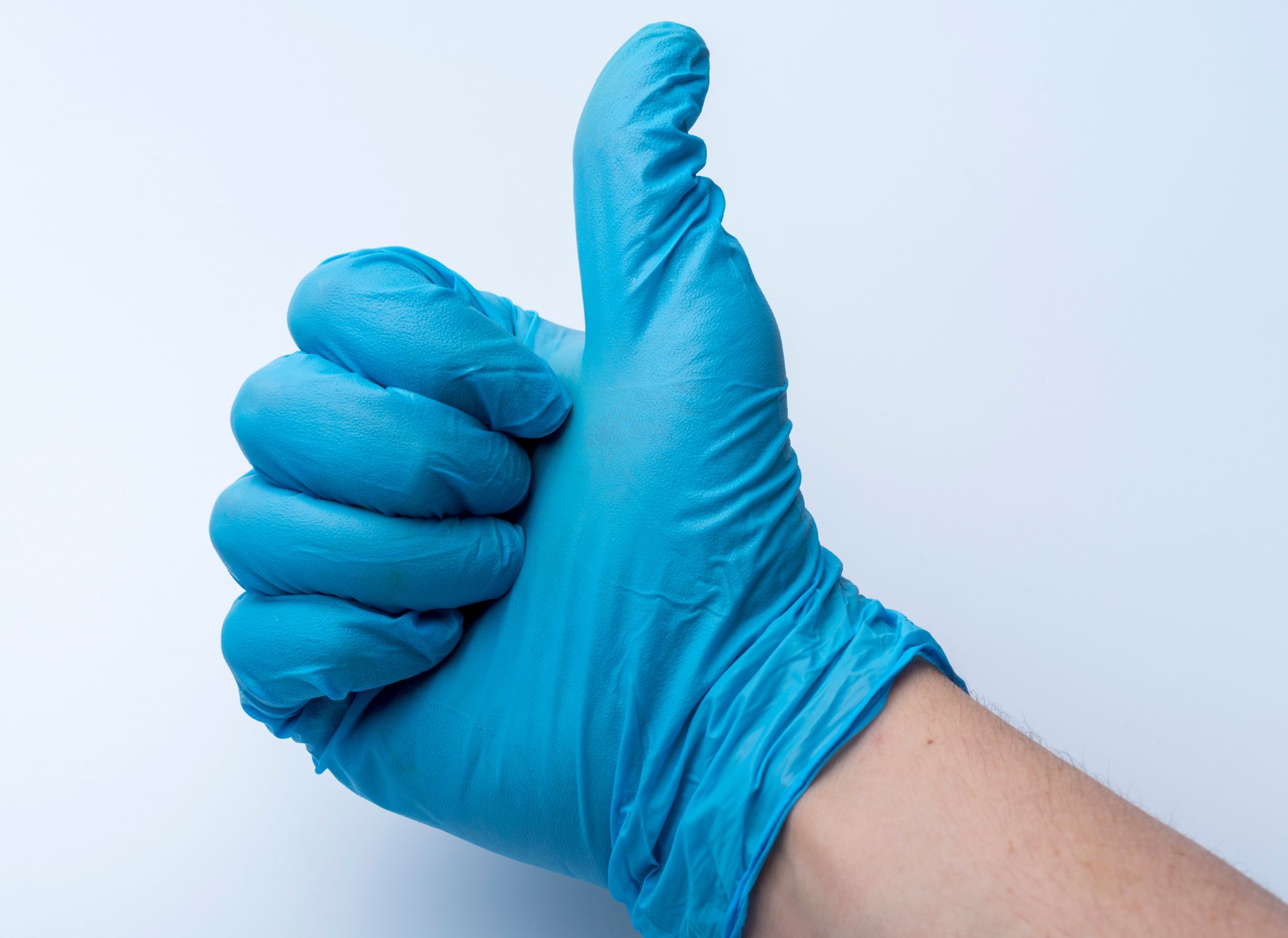 The Essential Guide to Nitrile Gloves for the Care Industry: A Complete Overview